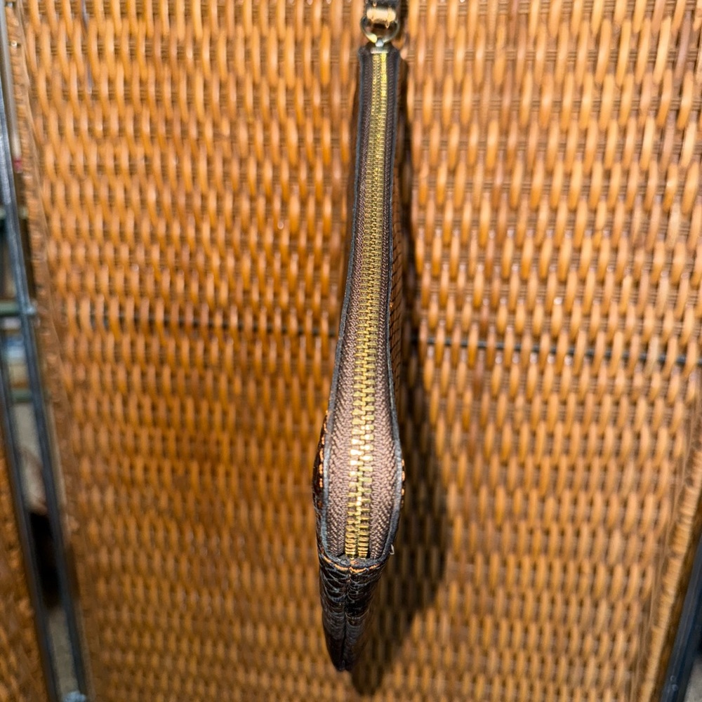 Patricia Nash Black and Gold Cassini Wristlet - Picture 4 of 8